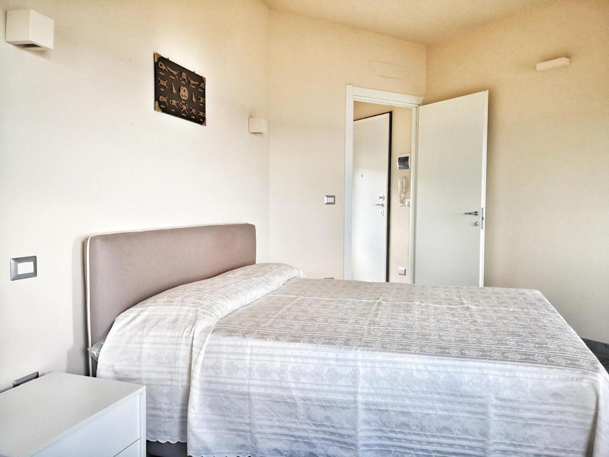 Appartamento Deluxe Con Terrazza Sul Mare Savona Exterior foto